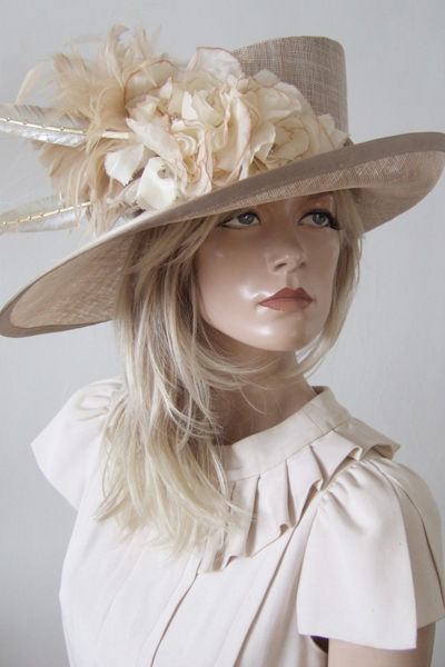 Gold Mother of the Bride hats. Mother of the Bride Hat Hire. Hat Hire for Ascot 2026.