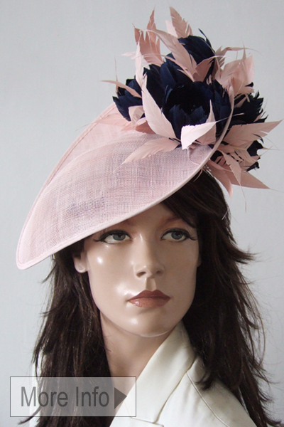 Baby Pink Wedding Guest Hat. Royal Ascot Hat Hire 2026. Pink Mother of the Bride Hats 2026. Pastel Pink Mother of the Bride Fascinator. Pastel Pink Hats for Royal Ascot 2026. Pastel Pink Fascinator for the Races 2026. Hat Hire Berkshire.