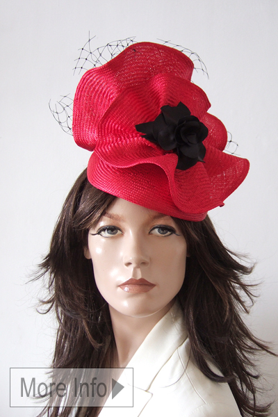 Rosie Olivia Delta Red Beret Hat. Red Headpiece for Royal Ascot 2026. Red Fascinators. Ascot Hat Hire. Mother of the Bride Hats. London Hat Hire. www.dress-2-impress.com Hat Hire Berkshire.