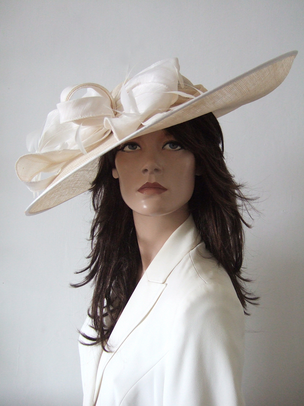 Big Hat for Royal Ascot 2026. Royal Ascot Hat Rental 2026. Hat Hire Berkshire. Amazing Royal Ascot Hats 2026. Ladies Wedding Hats for Hire 2026. Cream Ivory Mother of the Bride Hats 2026. Cream Ivory Mother of the Bride Hatinator. Cream Ivory hat for Royal Ascot 2026. Royal Ascot Hat Rental 2026. Formal Wedding Hats for Hire UK 2026. Hats for the Races 2026.