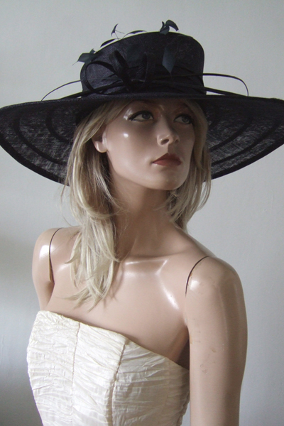Navy Blue Picture Hat. Whiteley Hats. Mother of the Bride Hats. London Hat Hire. Ascot Hats